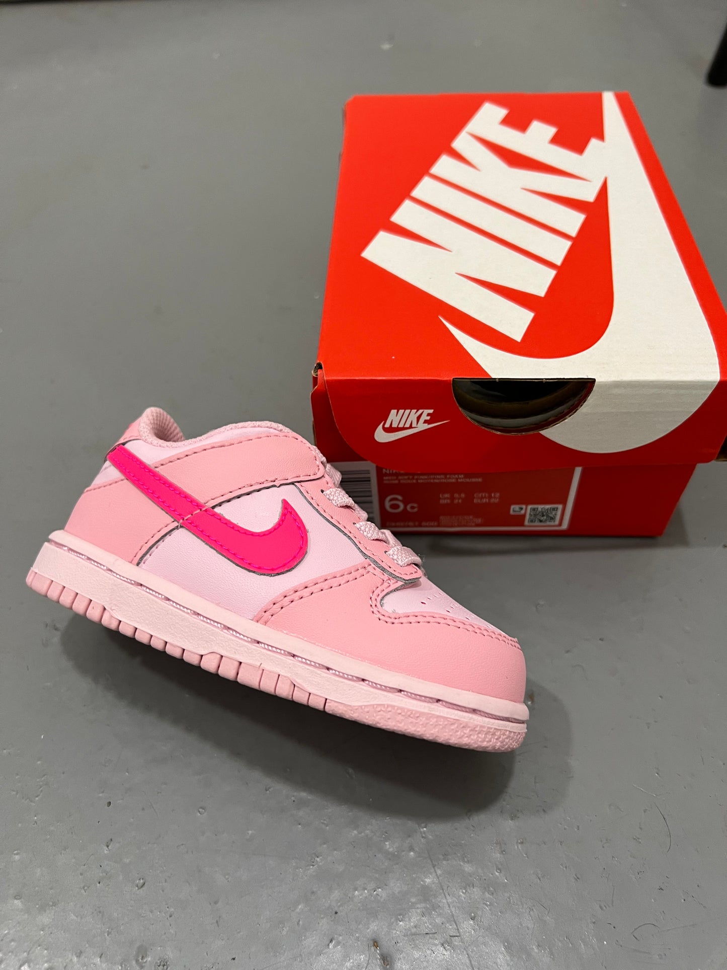 Nike Dunk Low “Triple Pink” (TD)