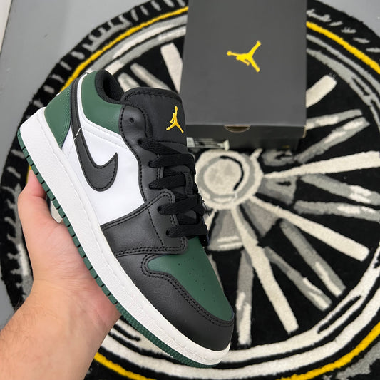 Jordan 1 Low “Green Toe” (GS)